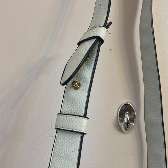 Off White Crossbody Bag - Picture 5 of 7